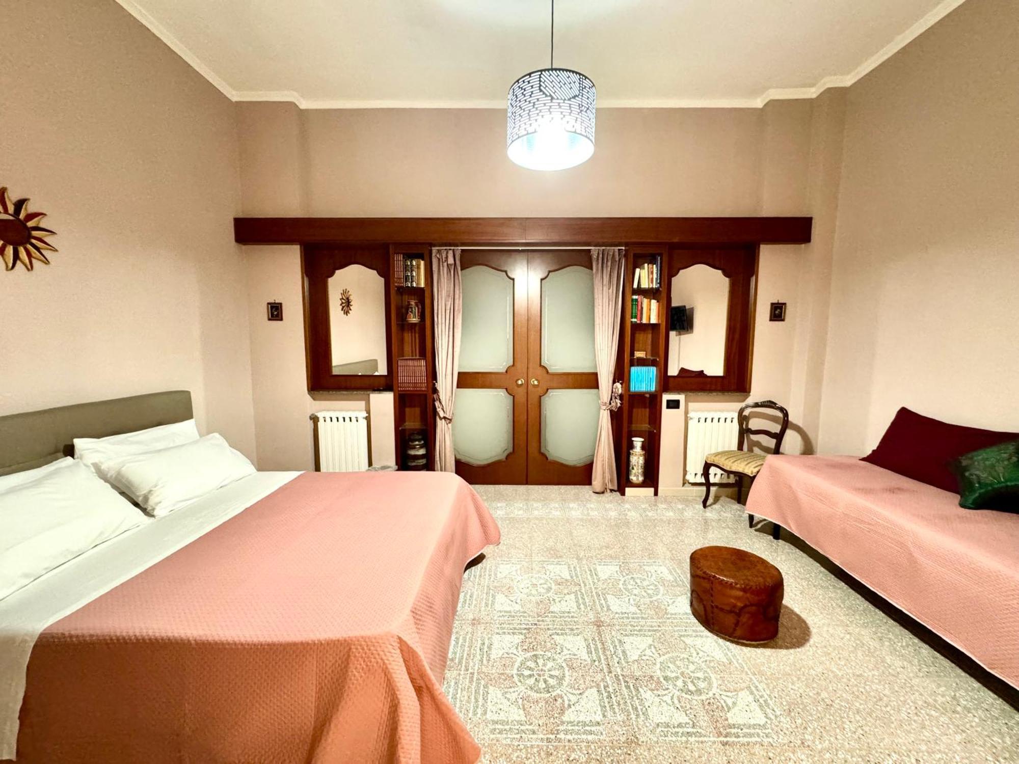 Maison Cimitile Apartment *